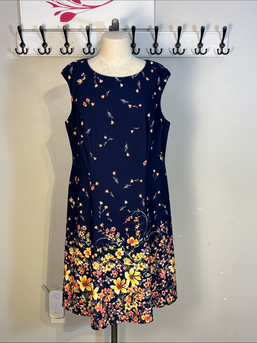 Laura Plus Navy Floral Midi Dress with Yellow-Pink Border nwt Size 14
